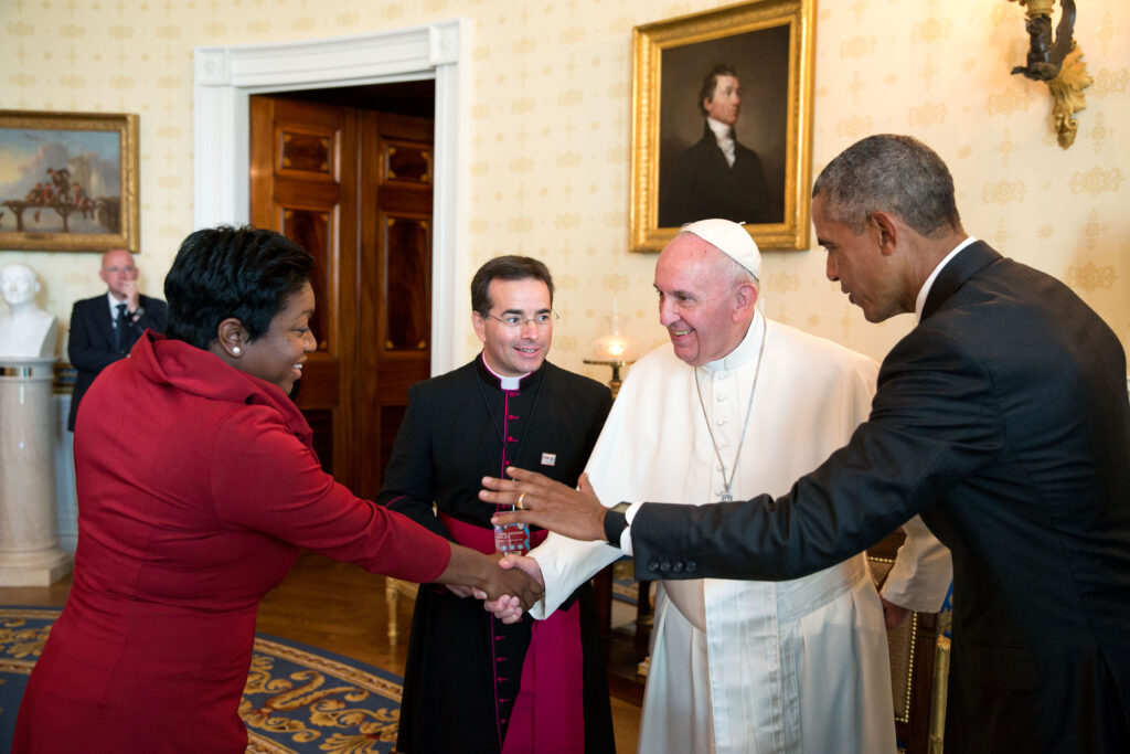 Deesha Dyer, President Obama, and Pope Francis in the White House Blue Room